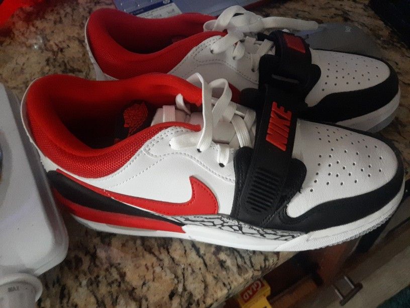 Nike Shoes All Brand New (No Box) **ALL PRICED SEPARATELY CAN BE BUNDLED FOR DISCOUNT ON 2 OR MORE PAIRS**