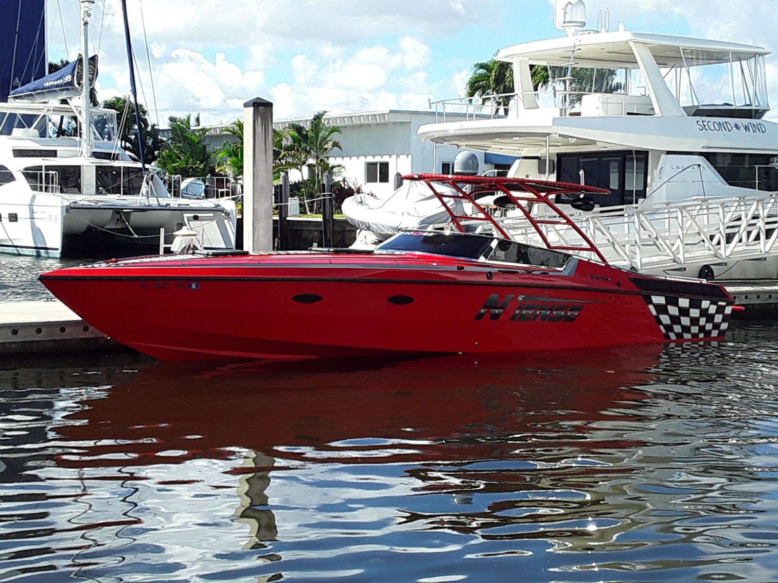 Scarab III 33' Wellcraft cabin cruiser