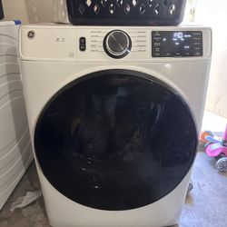 Washer and gas dryer