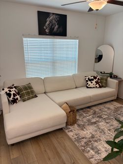 Sectional Sofa with Chaise / FREE DELIVERY