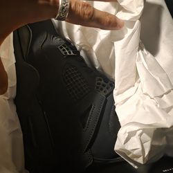 Jordan 4 Retro 7.5 womens