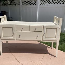 Beautiful! Stanly SideBoard In Heritage White 54”W x 17 1/2”D X 32”H for  Sale in West Babylon, NY - OfferUp