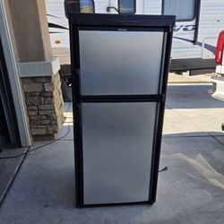 Dometic RV Fridge Model 2652