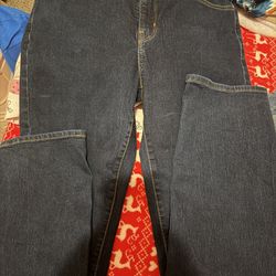 Women’s Levi’s 314 Shaping Straight jeans