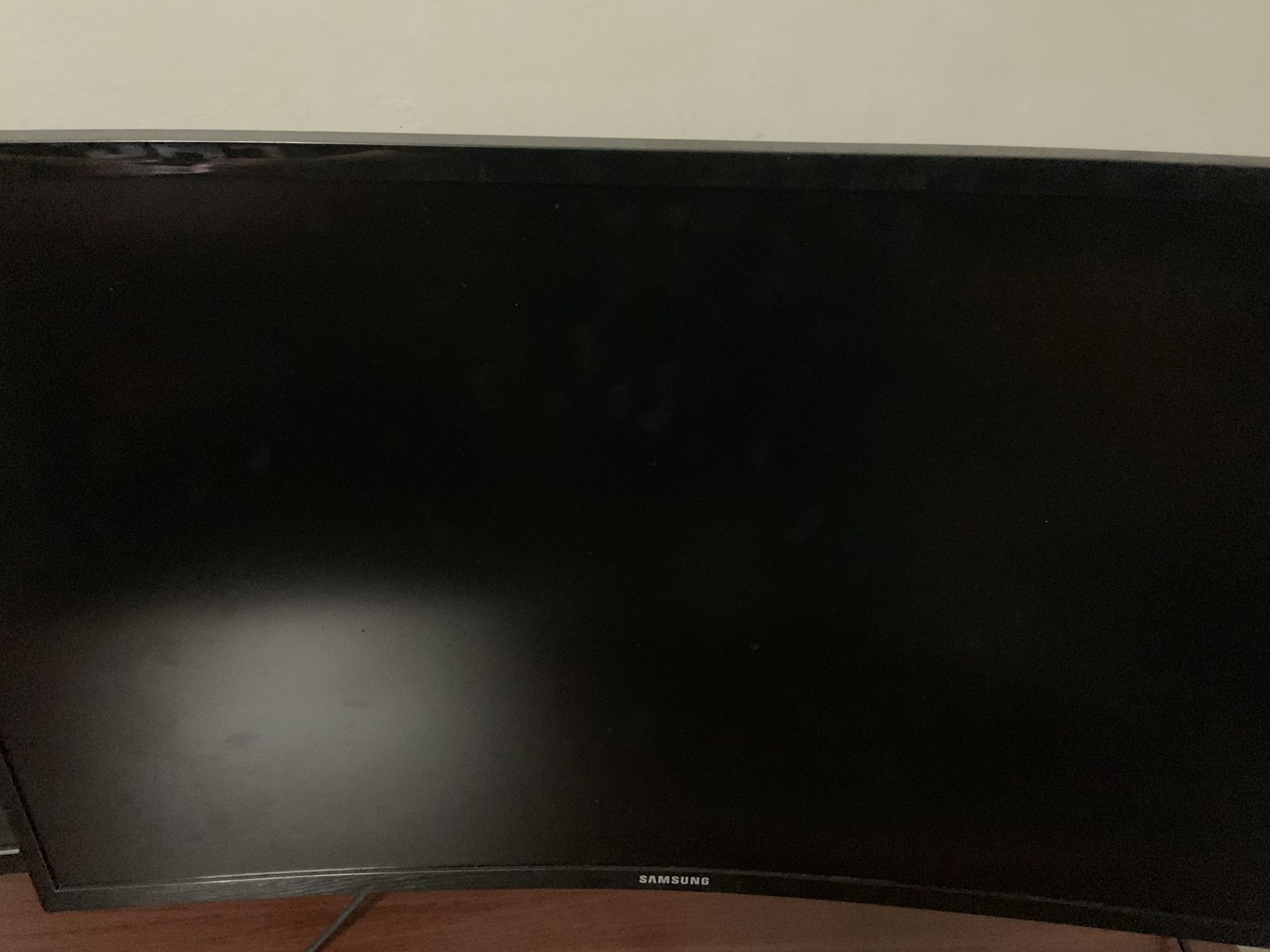 Curved monitor