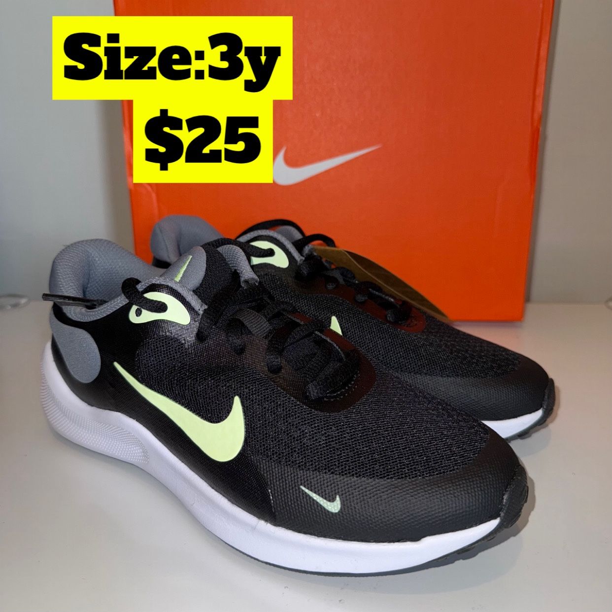 NEW Nike Shoes Size 3Y/zapatos Nike Talla 3