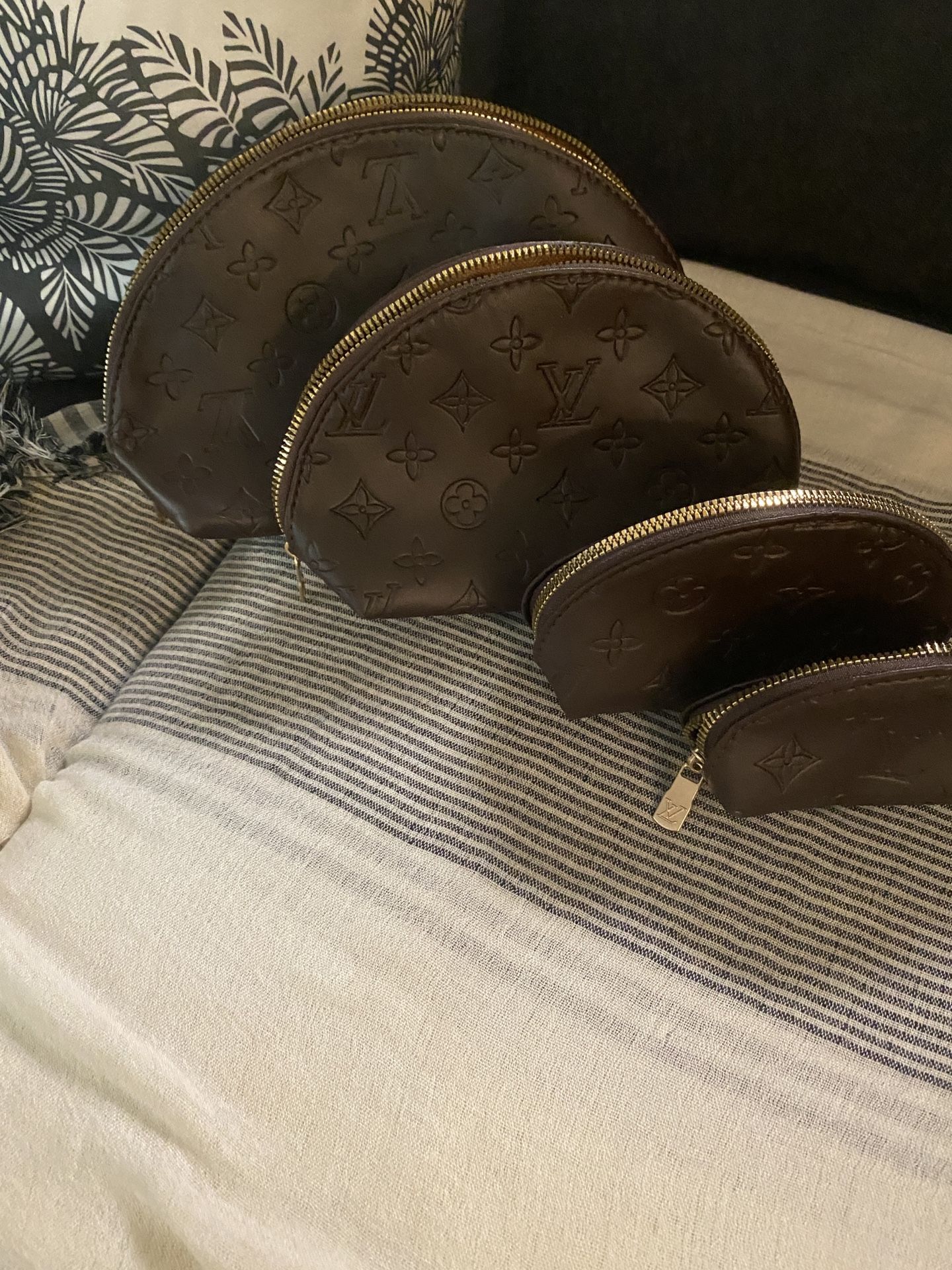 4 Piece Leather Make Up Set