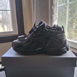 Balenciaga Runnera