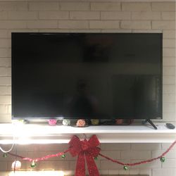 50in Vizio TV With Roku System 