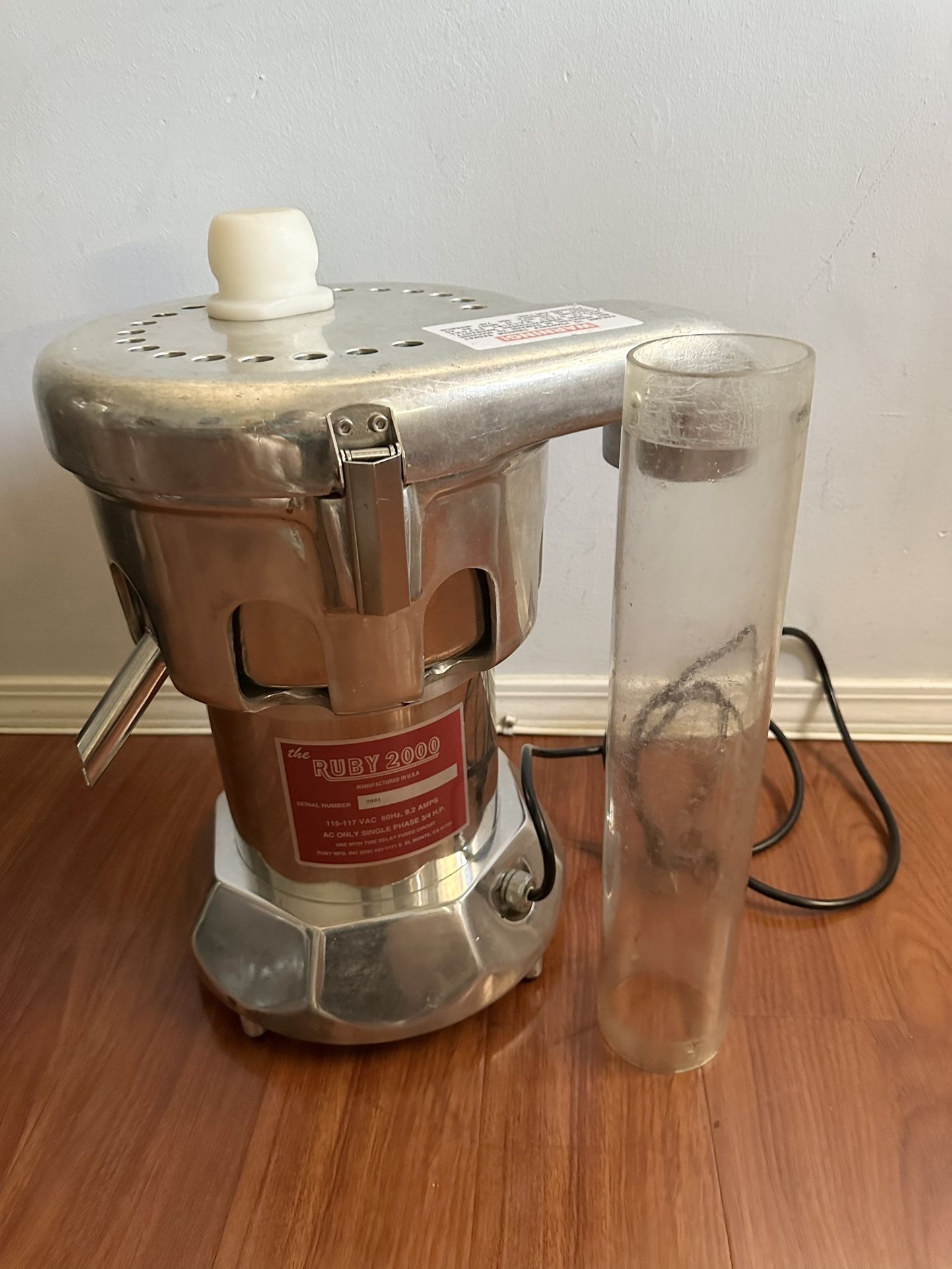 Ruby 2000 Commercial Juicer Extractor, Great Condition