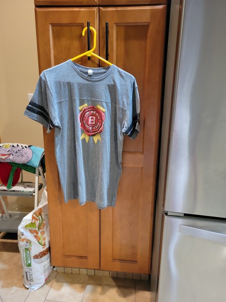 JIM BEAM T SHIRT SIZE MEDIUM