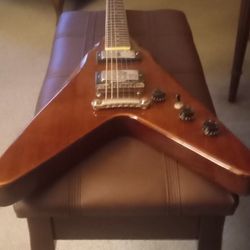 Electric Guitar. Flying V Custom Harmony V 666 Custom