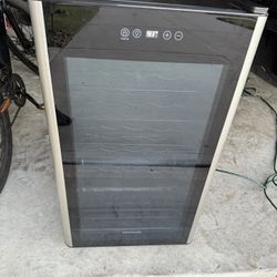 Frigidaire 34 Bottle Wine Cooler