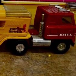 Vintage Toy ERTL Vista dome Horse Van Trailer/ Rare 