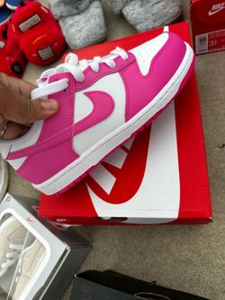 Girls dunks