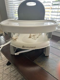 Baby booster chair