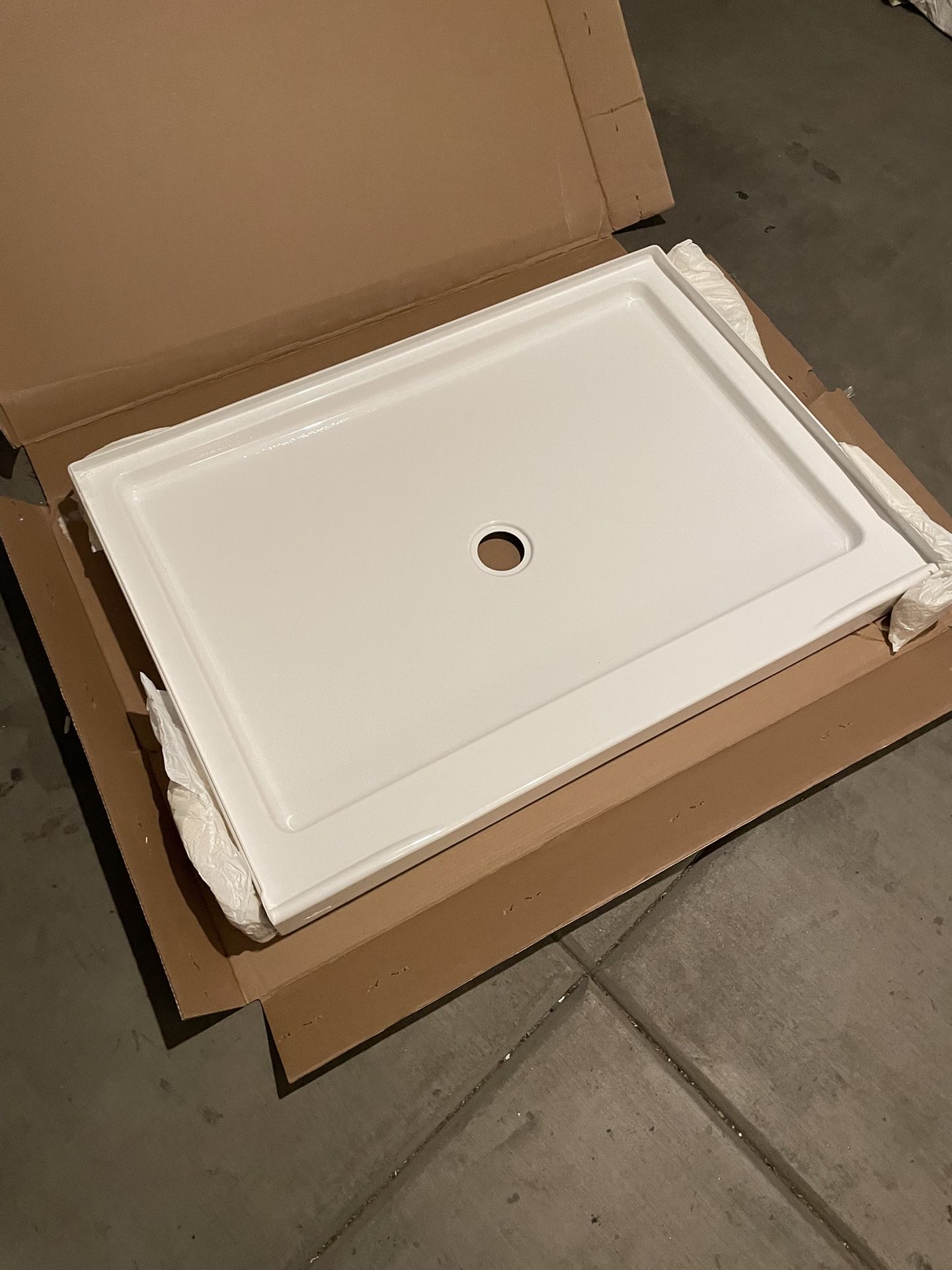 Delta Classic 500 48 in. L x 34 in. W Alcove Shower Pan Base with Center Drain in High Gloss White
