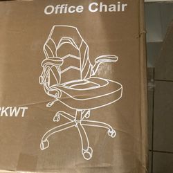 Pink and white office chair 100 or best offer