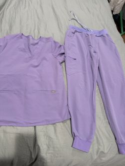 FIGS Scrub Set Lavender Top and Jogger Pants