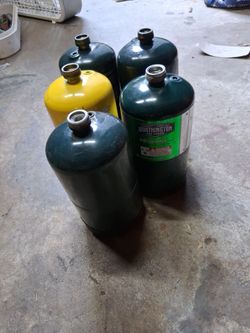 5 propane tanks empty