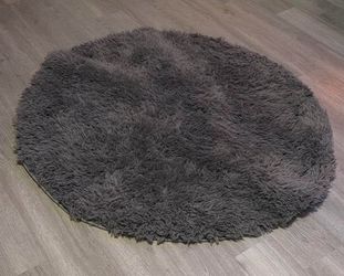45” circle grey rug
