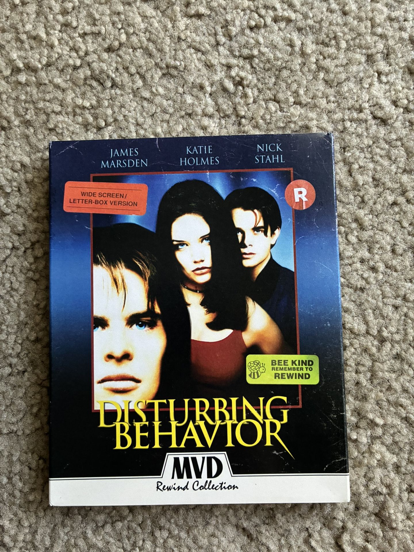 Disturbing Behavior Blu Ray w/slip