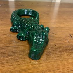 Small painted Alligator