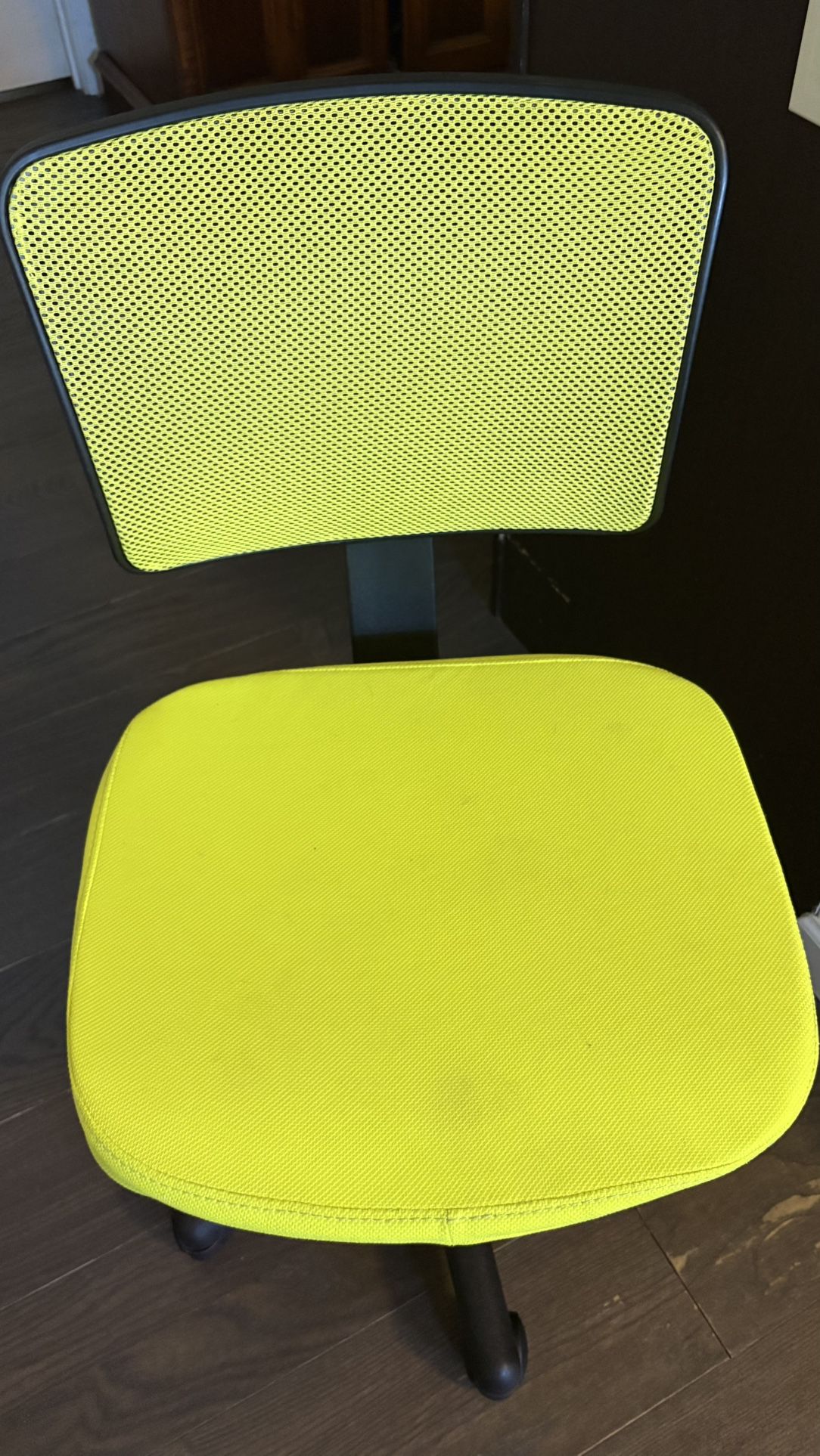 Sillas. Chairs.