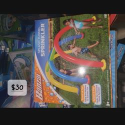 🆕️ 2 DIFFERENT POOL SPRINKLER FUN. $35 EACH