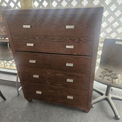 5 Drawer Dresser 