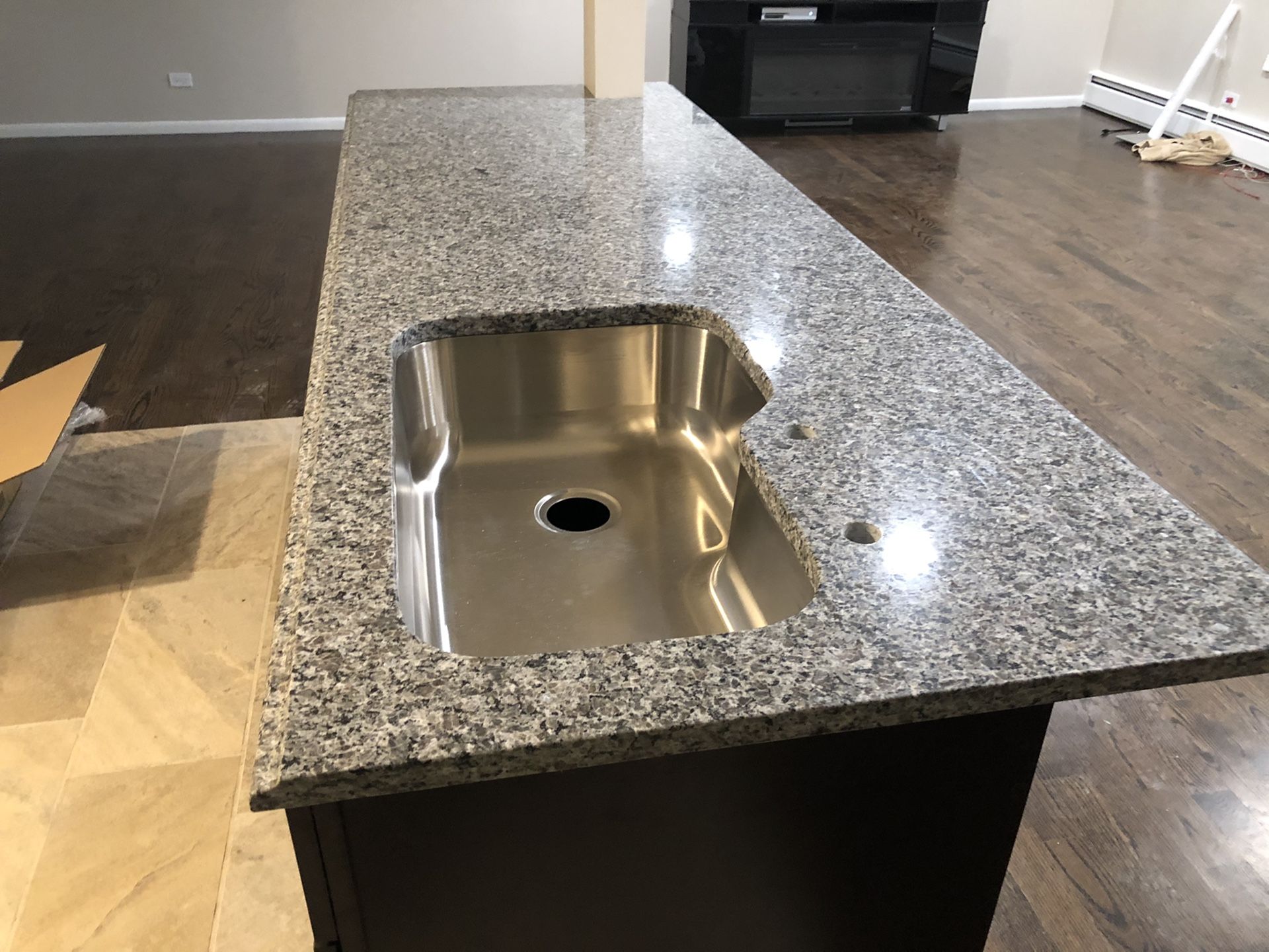 Fabrication and installation granite countertops