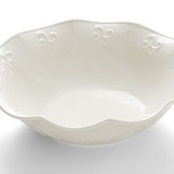 New Princess House Serving Bowl