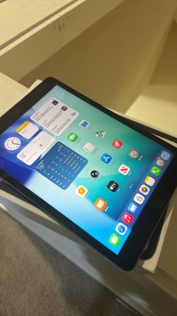 Apple iPad 9th Gen (WiFi + Cellular Unlocked) A2603
