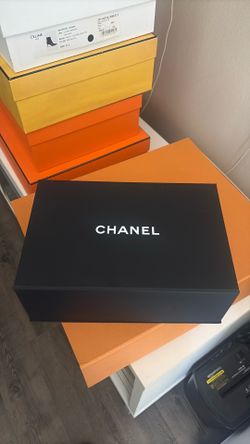 Chanel Box medium