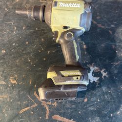 Makita 