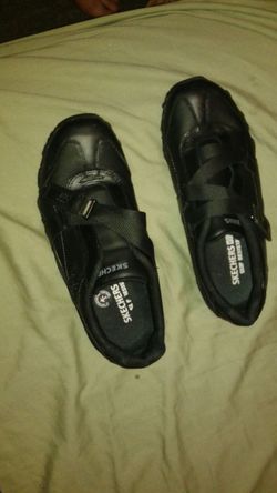 Zapatos antiderrapantes skechers for Sale in Cudahy, - OfferUp