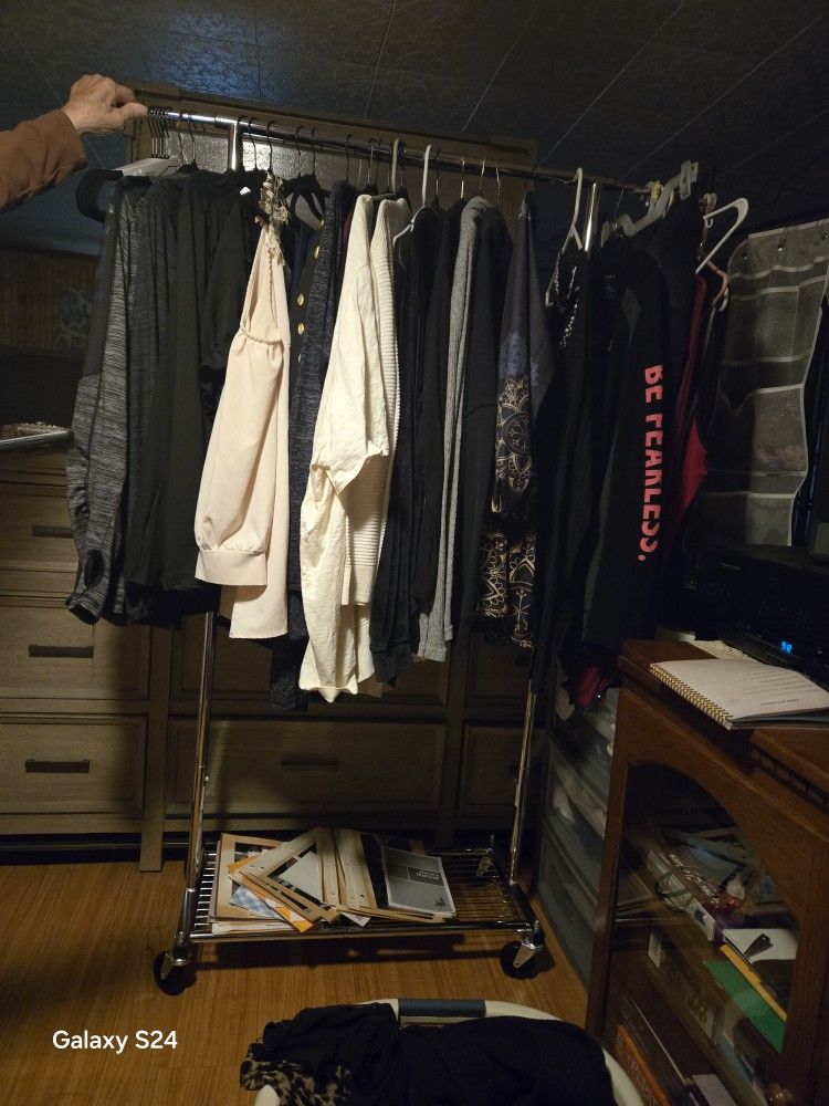 New And Like New Plus Size Clothes 3x 4x 4.00 Each