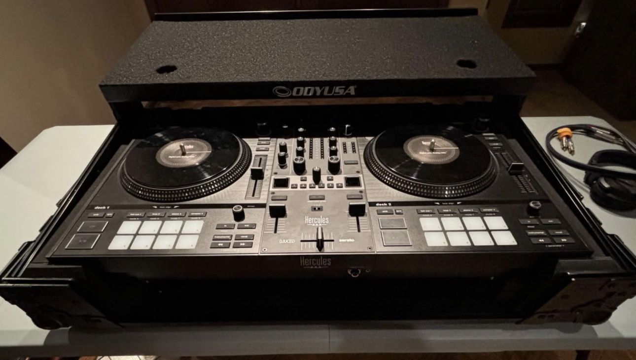 Hercules T7- Dj controller