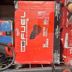 Milwaukee M18 Fuel Belt Sander 