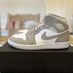 Air Jordan 1 Mid Linen