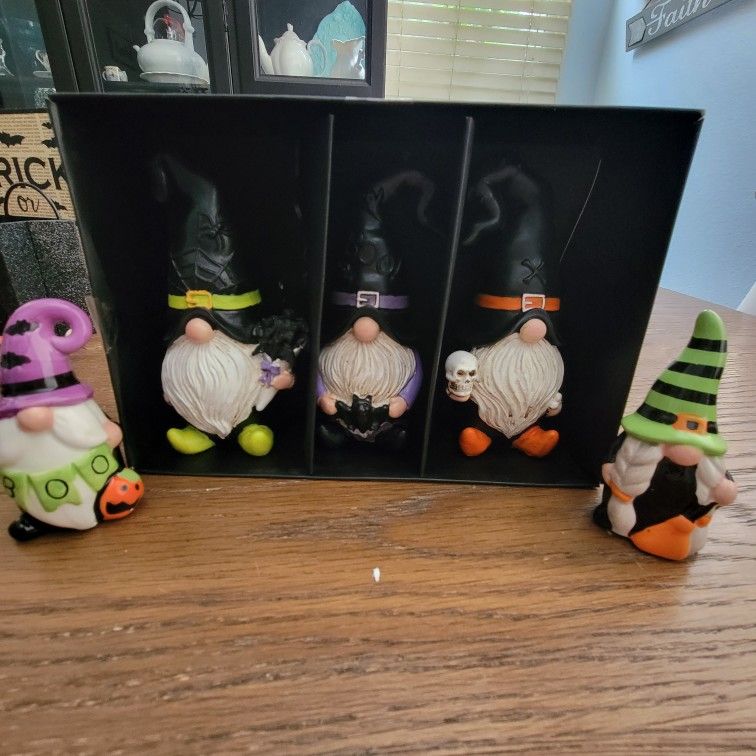 Knick Knack Knomes Halloween π