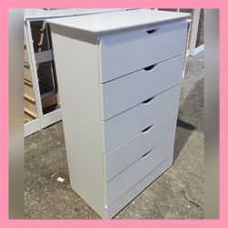 5 Drawer Dresser 