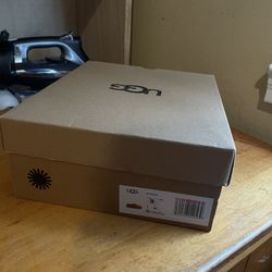 Uggs tasman genuine suede brand new size 9