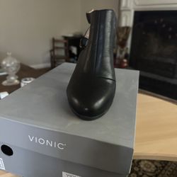 NEVER  Worn Vionic Lacey (Mule)