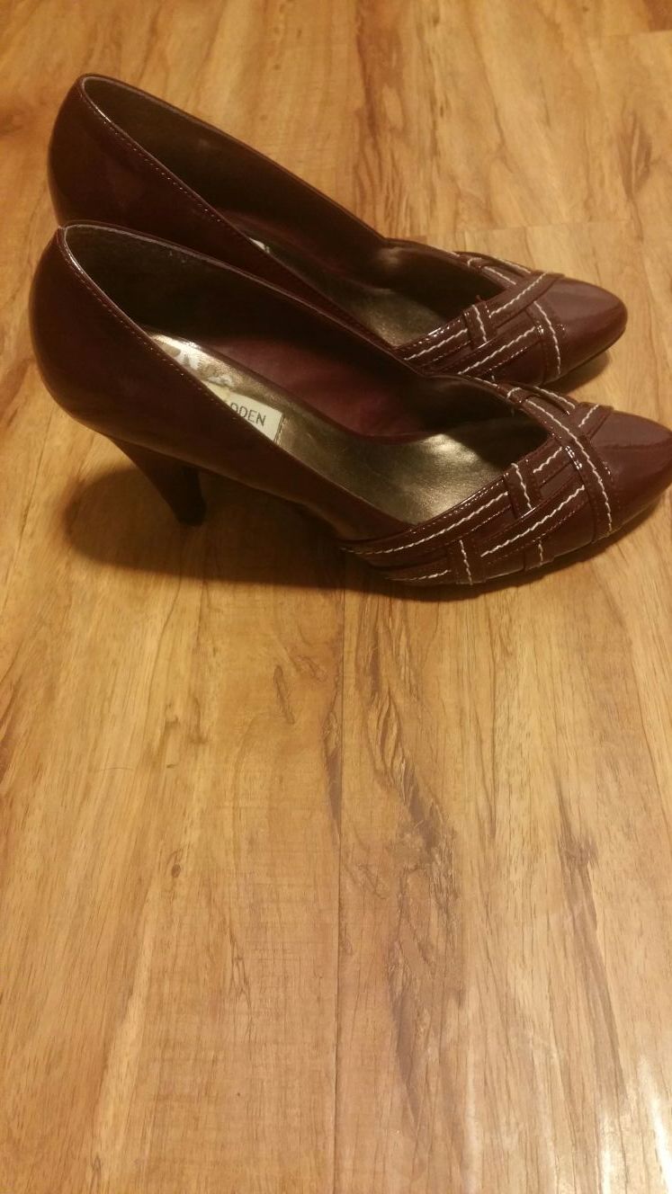 Steve Madenne pumps