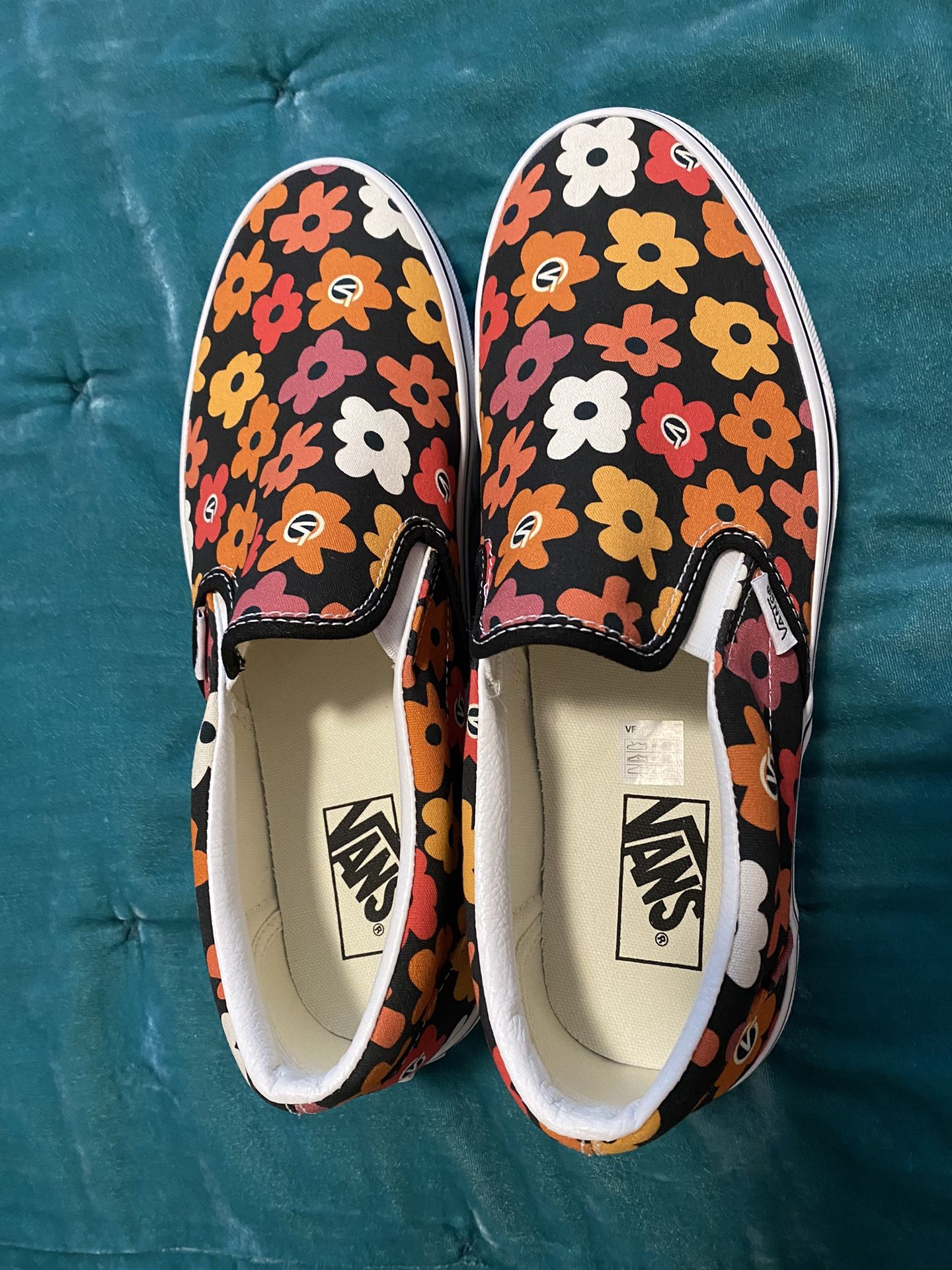 Vans New Woman’s Size 11