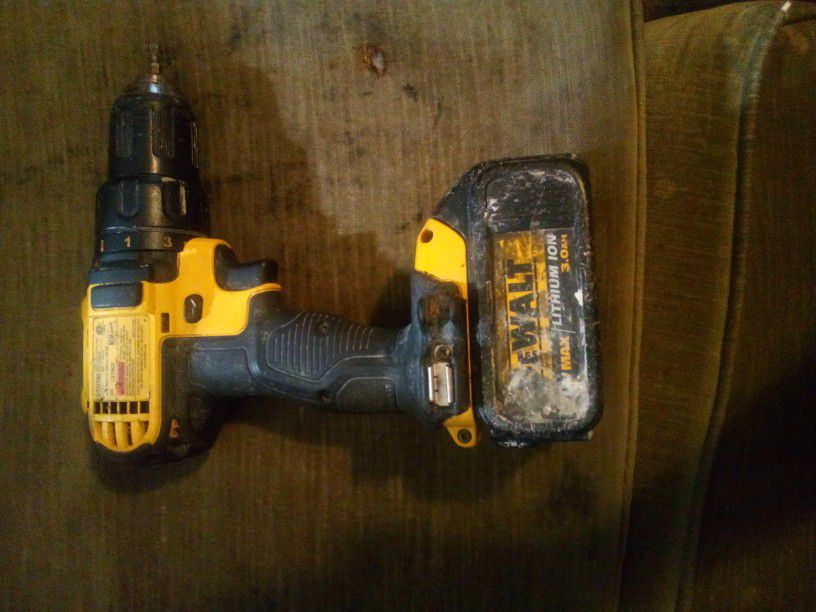 DeWalt Cordless Drill 20 V Max With Battery