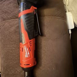Milwaukee 3/8 Ratchet 