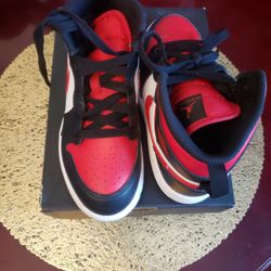 Kids Nike Jordan Shoes 1 Mid Black Red