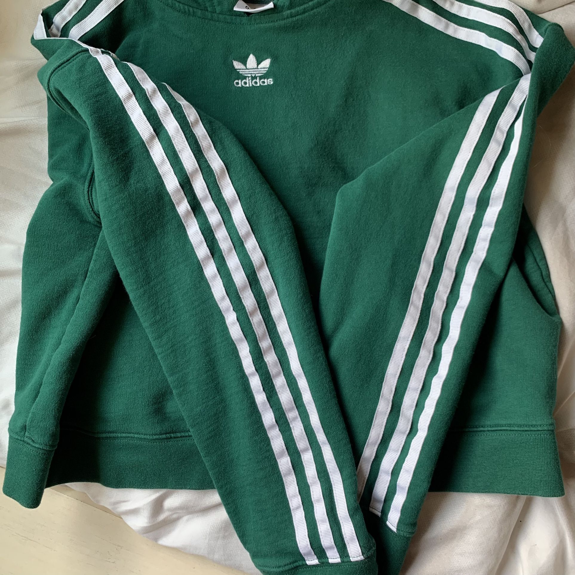 Adidas Cropped sweater!